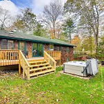 Pocono Pines Cabin Getaway With Private Hot Tub!
